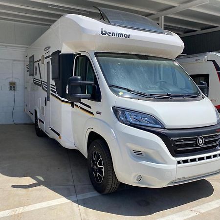 Magnifica Autocaravana Adria Matrix Axess 670Sl Granada Dış mekan fotoğraf