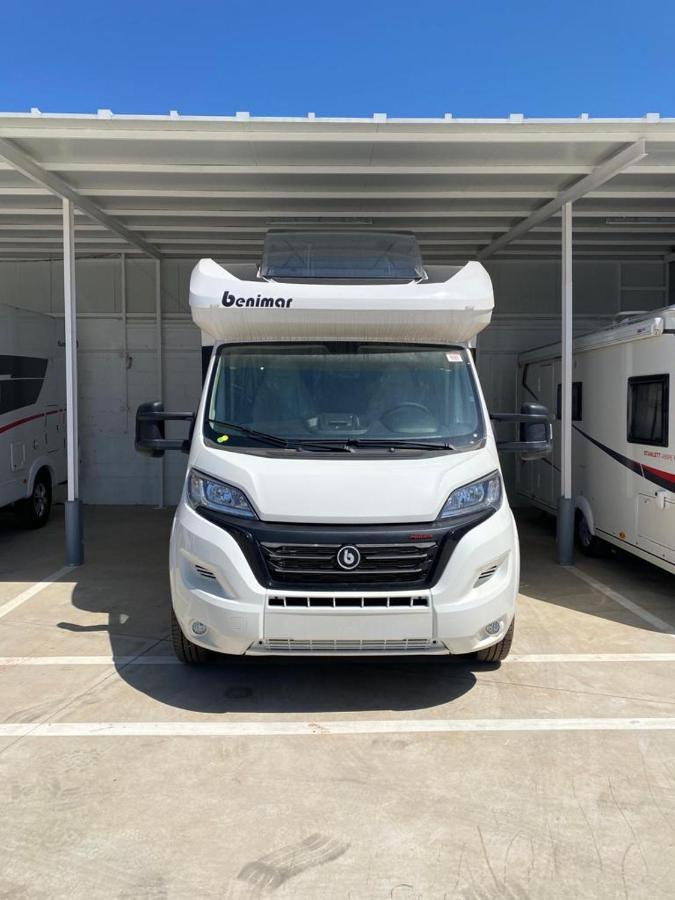 Magnifica Autocaravana Adria Matrix Axess 670Sl Granada Dış mekan fotoğraf